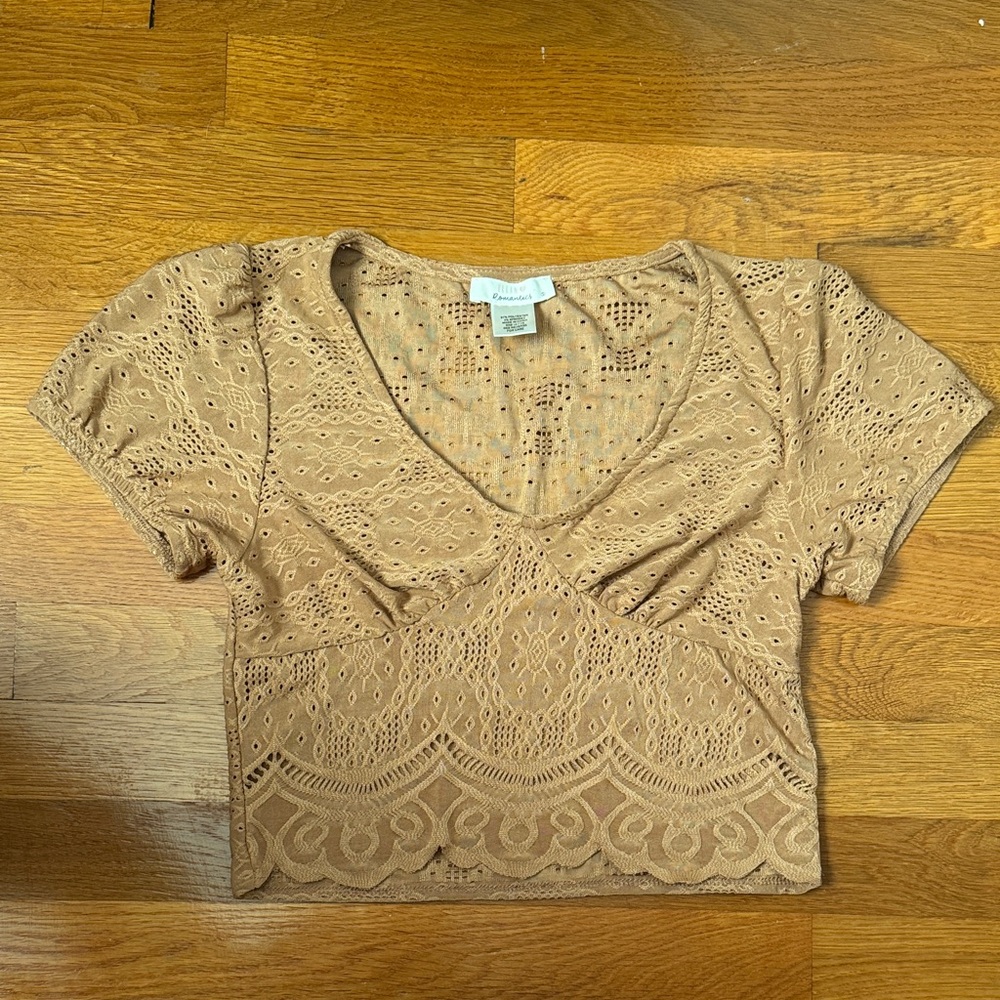 Urban Romantics Beige Lace Crop Top